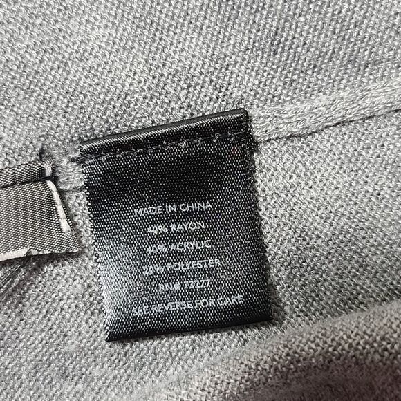 Simply Vera Vera Wang Jeweled Neckline Gray Blouse - Picture 10 of 10